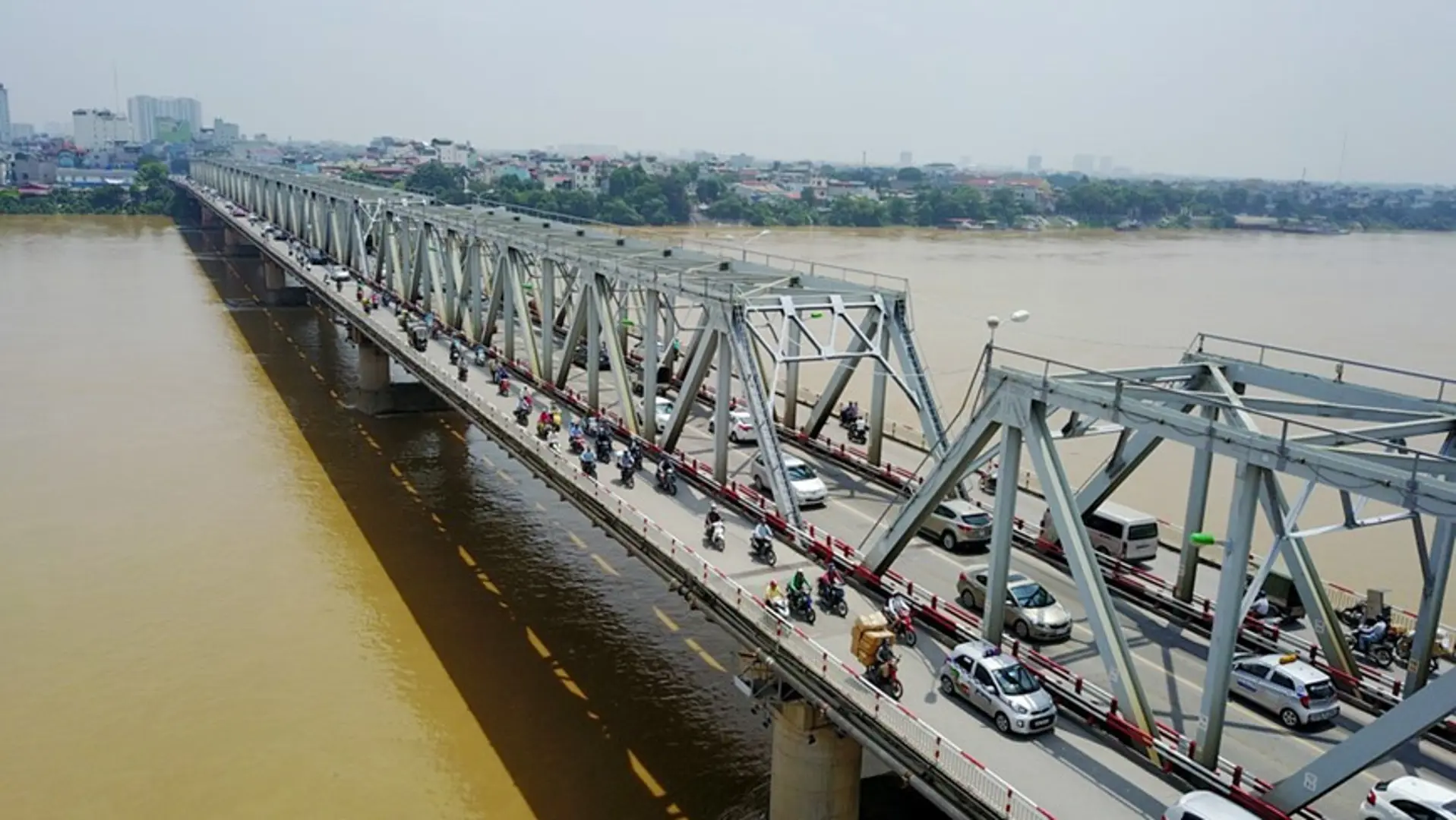 Hà Nội lên phương án bảo vệ cầu yếu từ trước mùa mưa bão