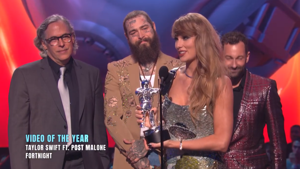 Taylor Swift tỏa sáng tại lễ trao giải âm nhạc VMAs 2024