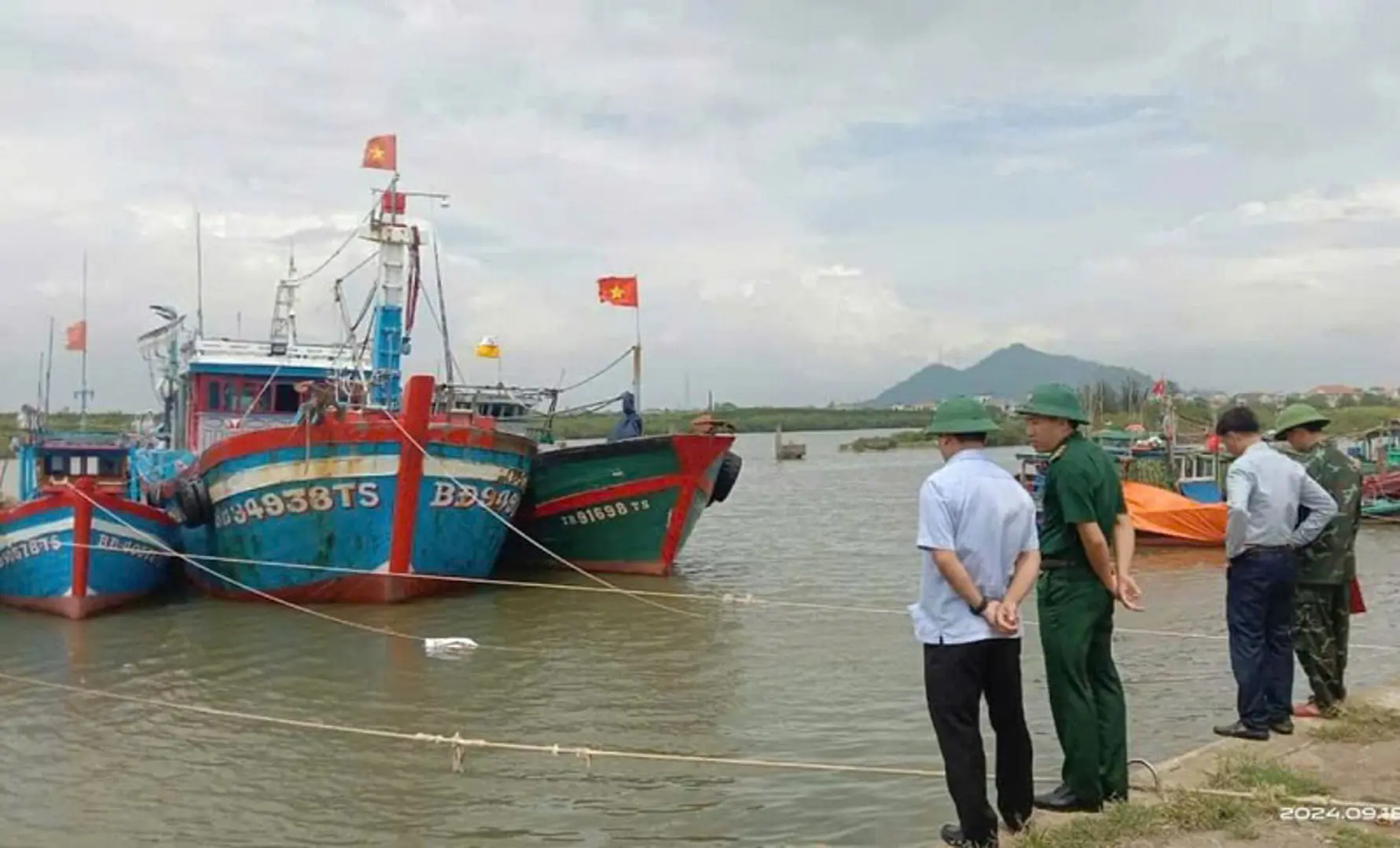 Hà Tĩnh: hơn 3.600 tàu thuyền vào nơi neo đậu, tránh trú an toàn