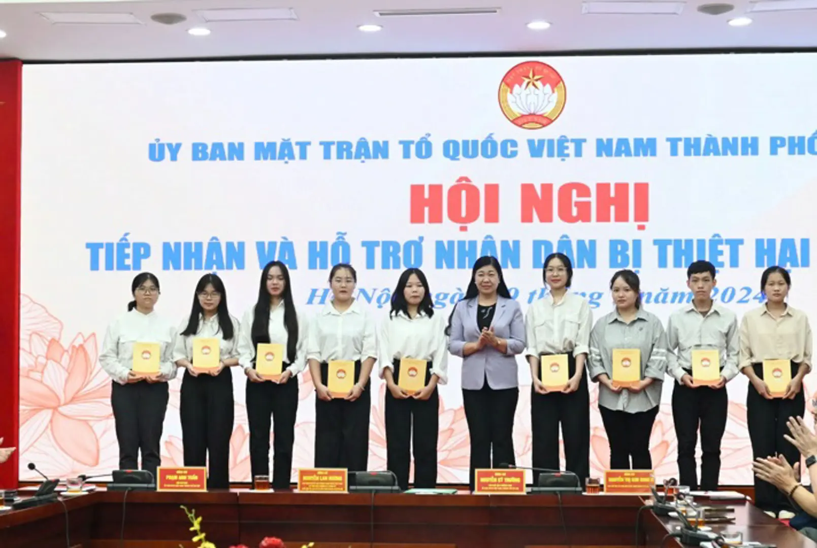 Hà Nội phân bổ thêm 30 tỷ đồng hỗ trợ 12 tỉnh, thành phố khắc phục hậu quả bão lũ