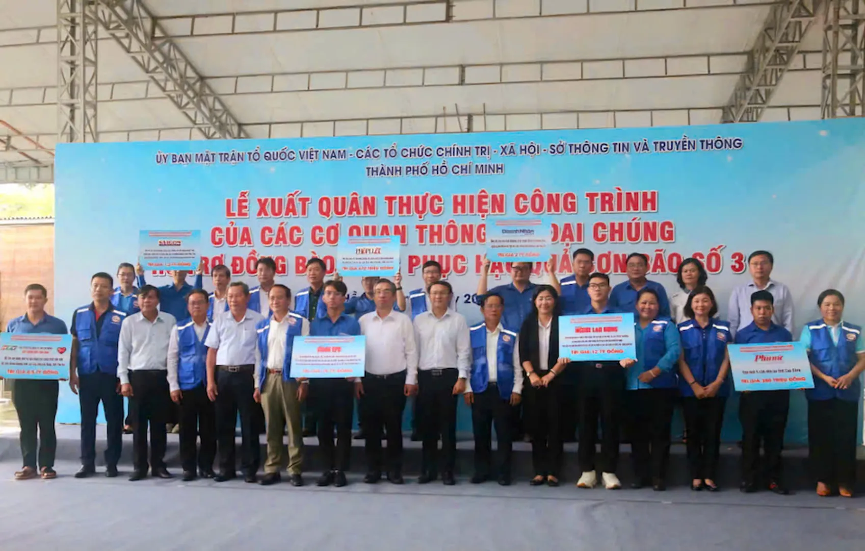 Xuất quân hỗ trợ đồng bào khắc phục hậu quả cơn bão số 3