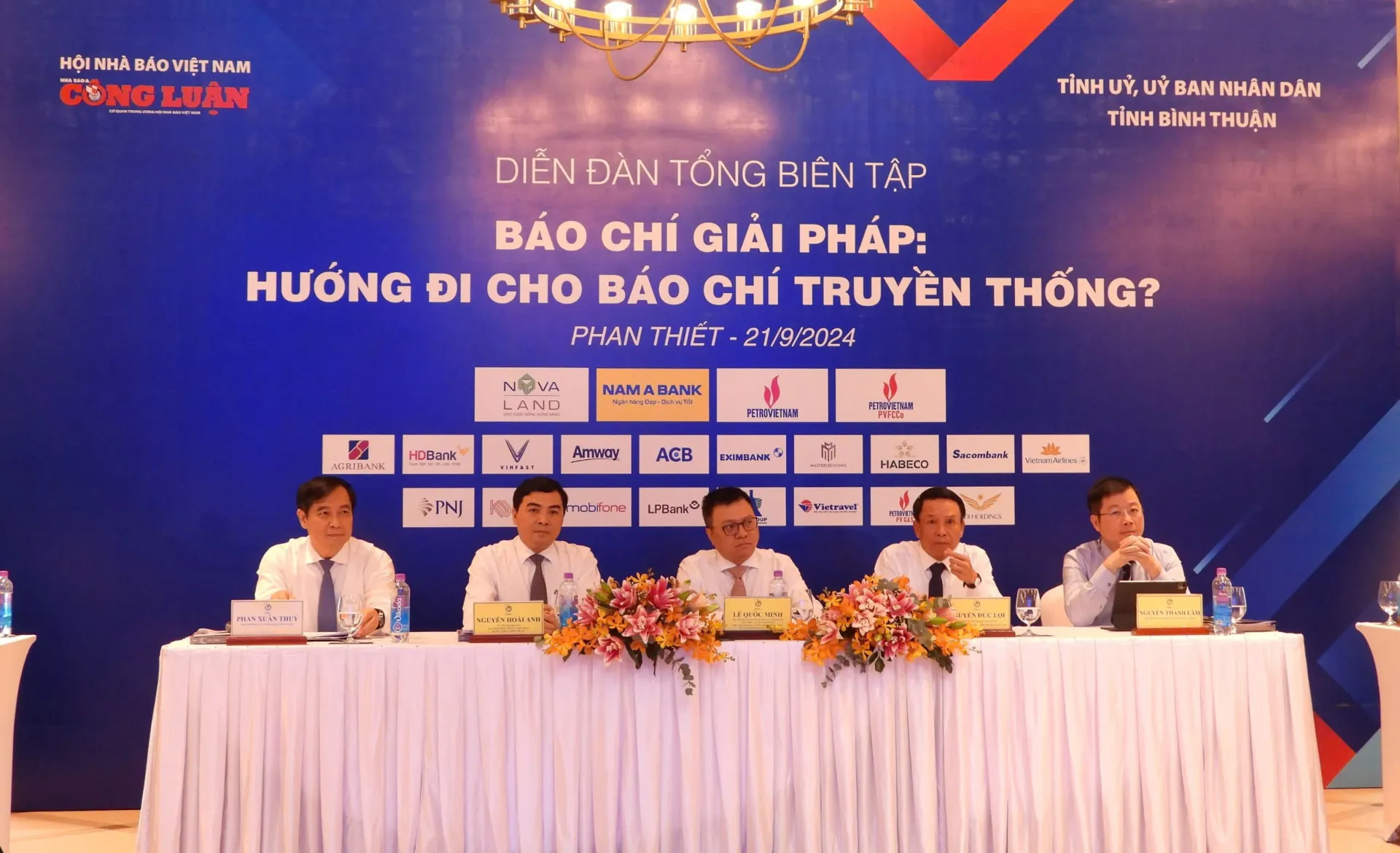 Diễn đàn Tổng Biên tập 2024: Hướng đi nào cho báo chí truyền thống?