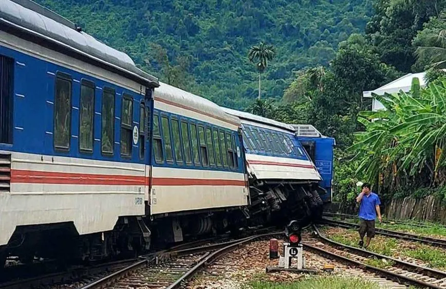 Tàu trật bánh liên tục tại Thừa Thiên - Huế: cần giải pháp triệt để