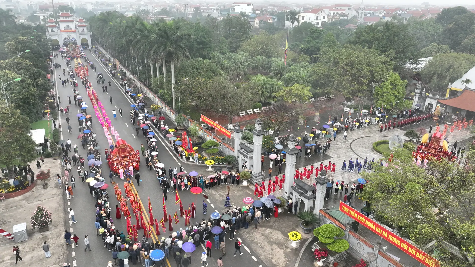 Bài 2: Coi văn hóa là trọng tâm trong chiến lược phát triển