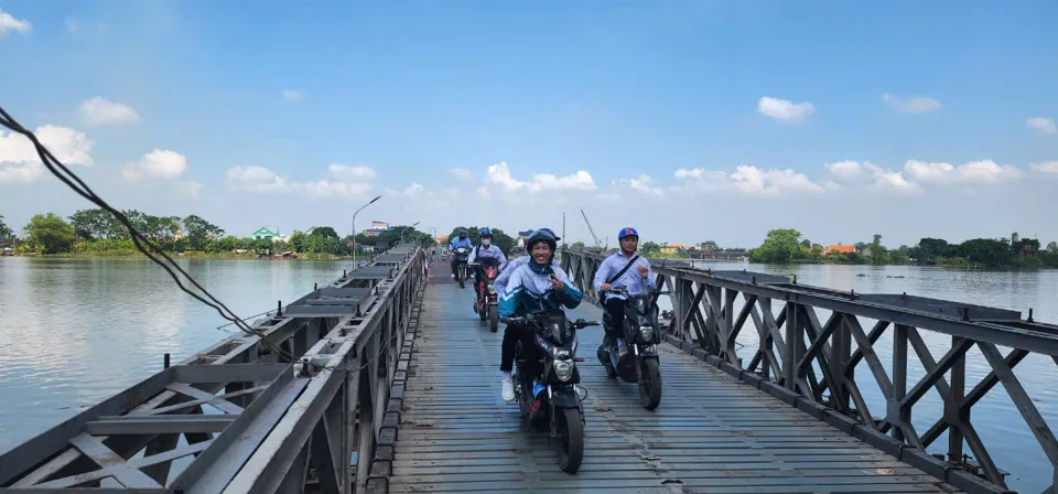 Cầu phao Ninh Cường thông xe trở lại