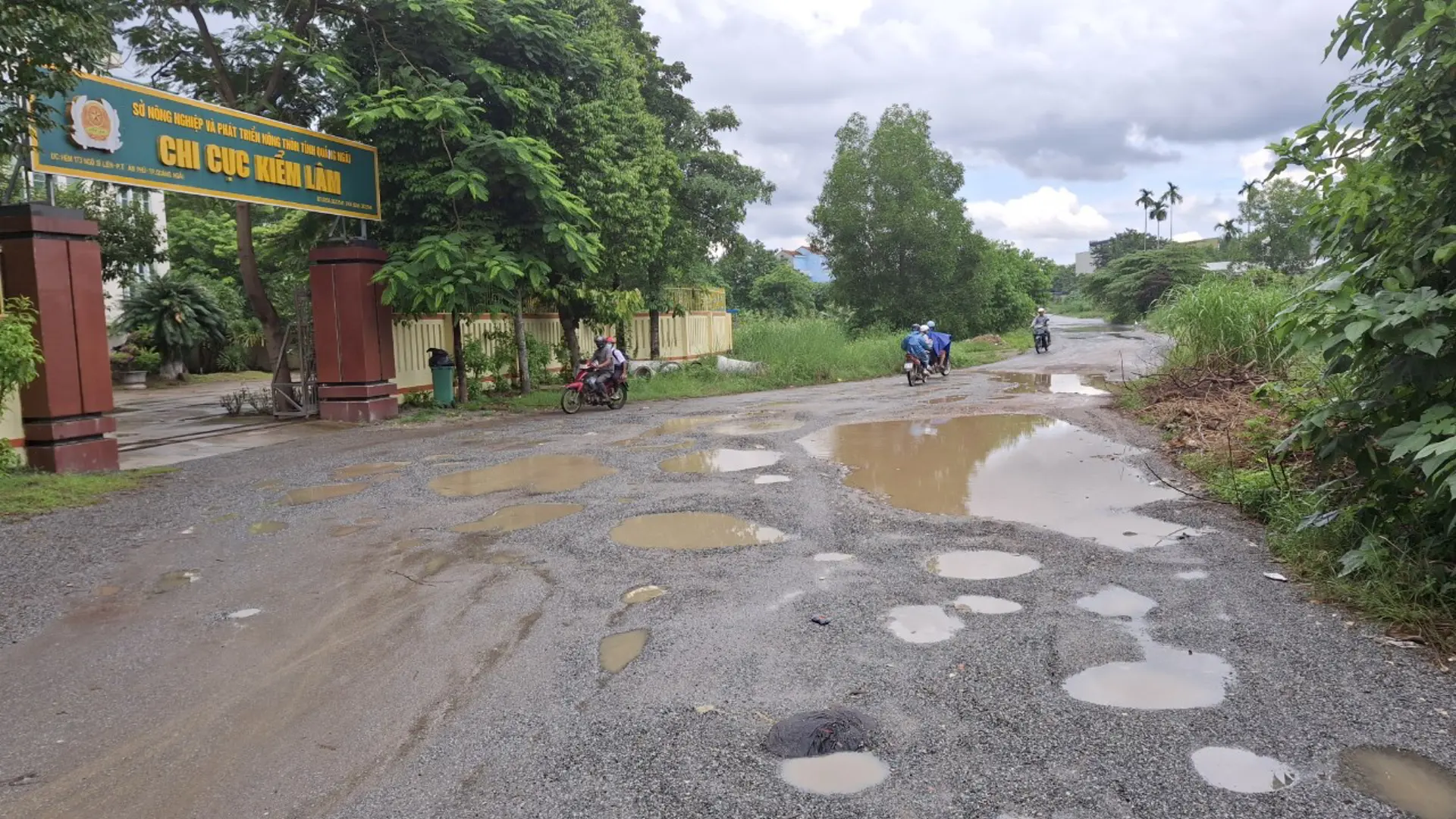 Quảng Ngãi: 12 năm làm chưa xong tuyến đường gần 900m