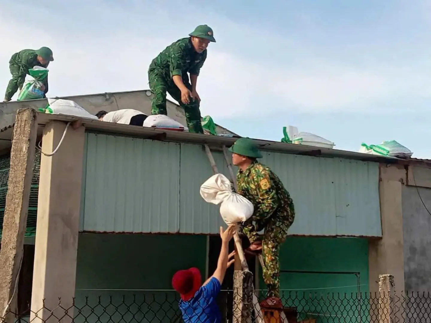 Bão số 6 gây mưa rất lớn, các địa phương cần chủ động ứng phó 