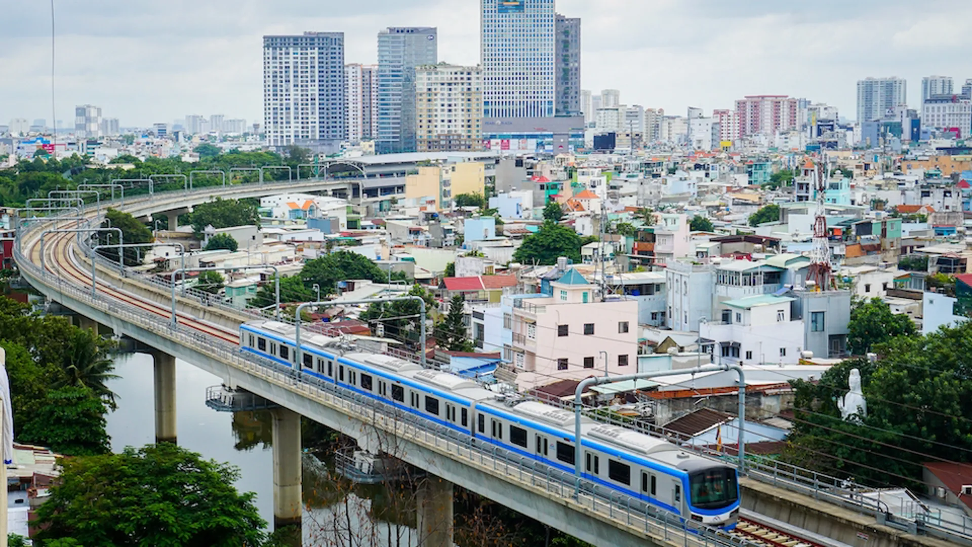 Phát động thi đua 50 ngày đêm đưa tuyến metro số 1 vào vận hành