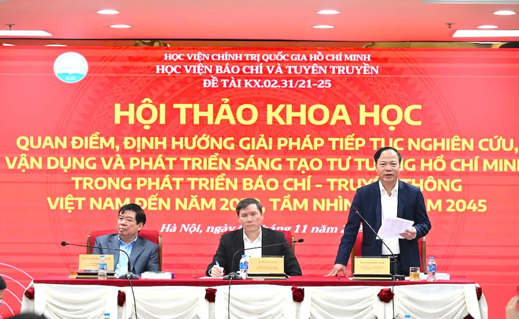 Vận dụng sáng tạo tư tưởng Hồ Chí Minh trong phát triển báo chí thời kỳ đổi mới