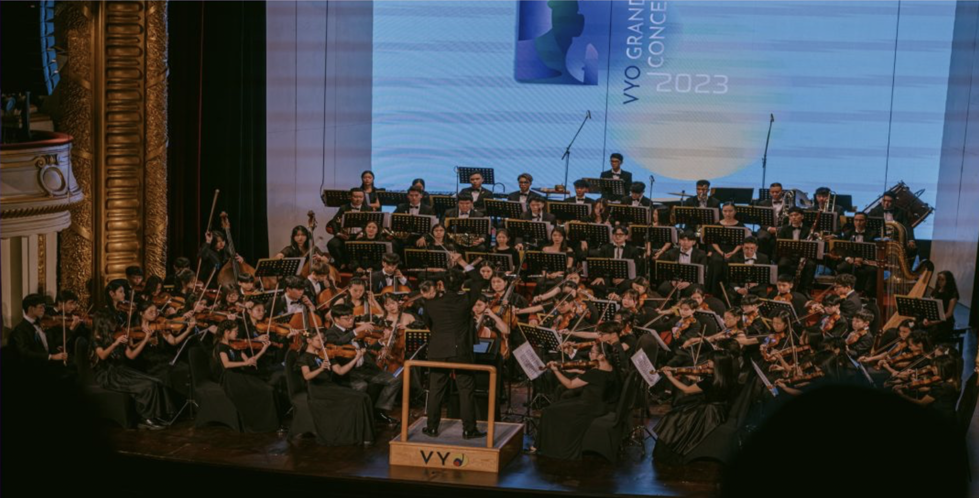 Hòa nhạc “Reo vang bình minh”
