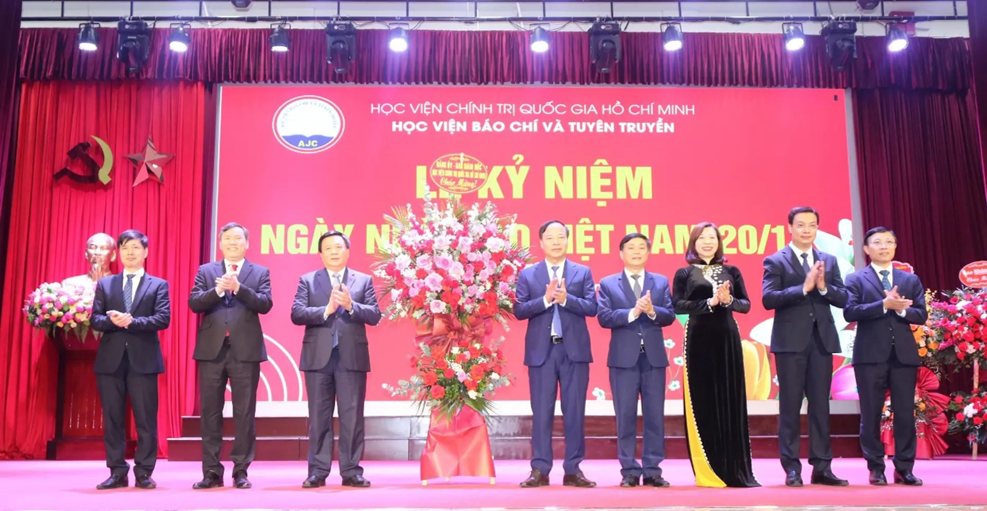 Học viện Báo chí và Tuyên truyền kỷ niệm 42 năm Ngày Nhà giáo Việt Nam