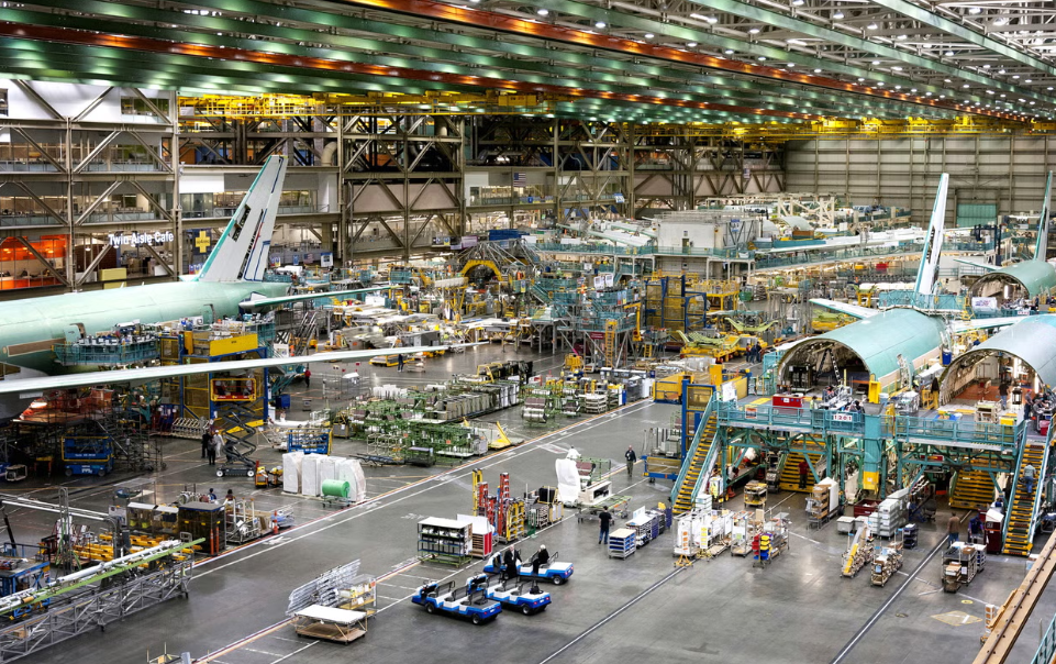 Boeing sa thải hơn 2.200 lao động tại Washington và Oregon