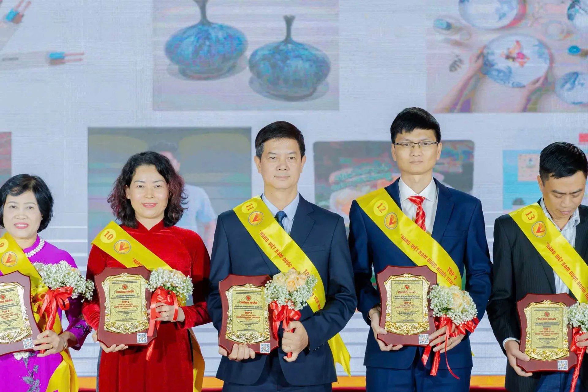 Máy tính Thánh Gióng vinh dự được vinh danh từ niềm tin của người tiêu dùng