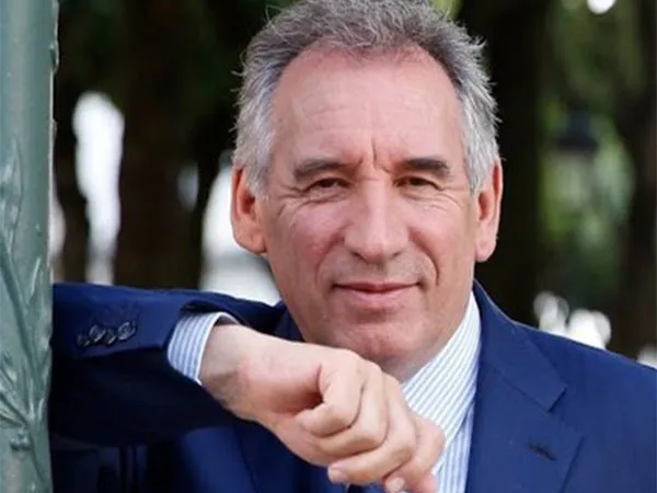 Tân Thủ tướng Pháp Bayrou đối mặt cuộc chiến ngân sách khó như “vượt dãy Himalaya”