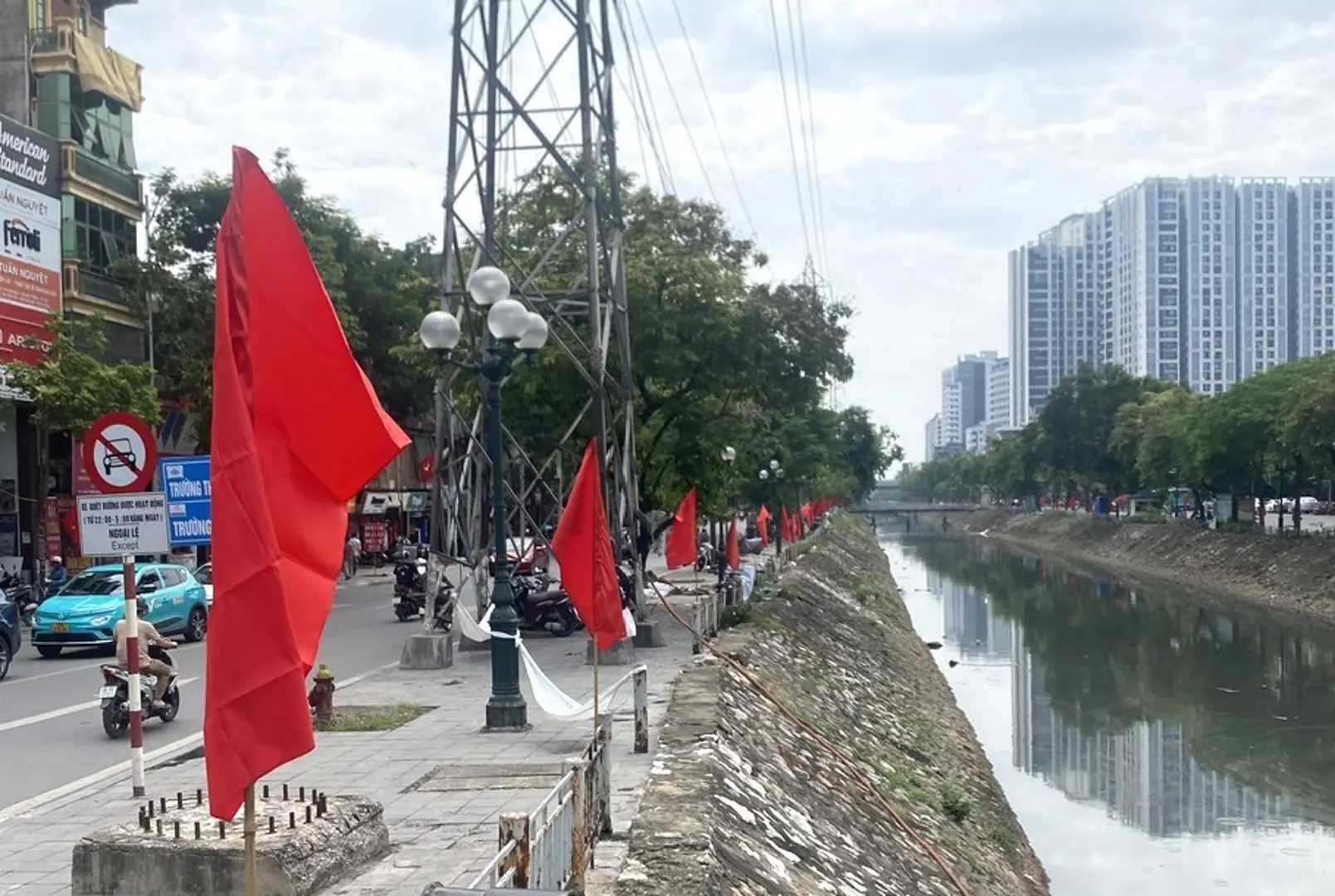 Quận Hai Bà Trưng: Chính quyền - người dân vào cuộc chung tay gìn giữ cảnh quan sông, hồ