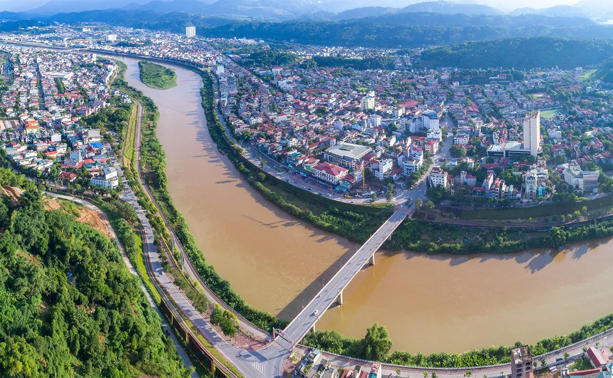 Xây dựng Lào Cai thành trung tâm kết nối giao thương kinh tế