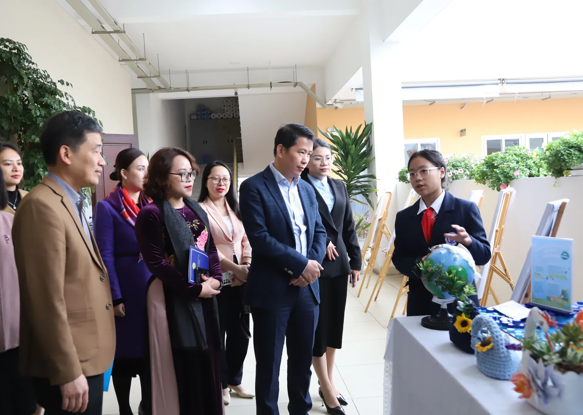 Phát động phong trào "Sáng-Xanh-Sạch-Đẹp" ngành giáo dục và đào tạo quận Hoàn Kiếm