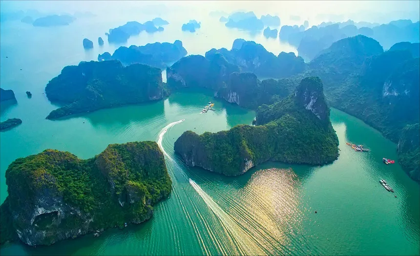 Thông tin mới nhất Vịnh Hạ Long bị loại khỏi danh sách di sản thế giới