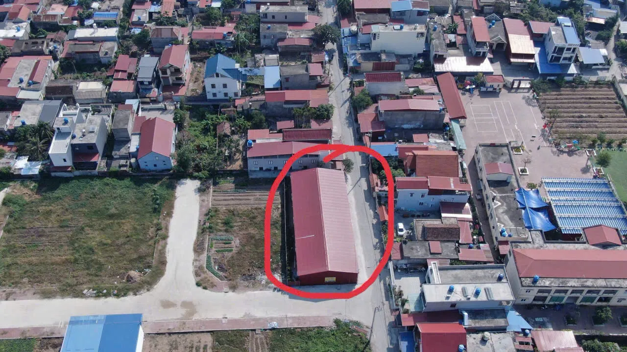Xây dựng trái phép 500 m2 nhà xưởng trên đất khoán thầu và đất nông nghiệp