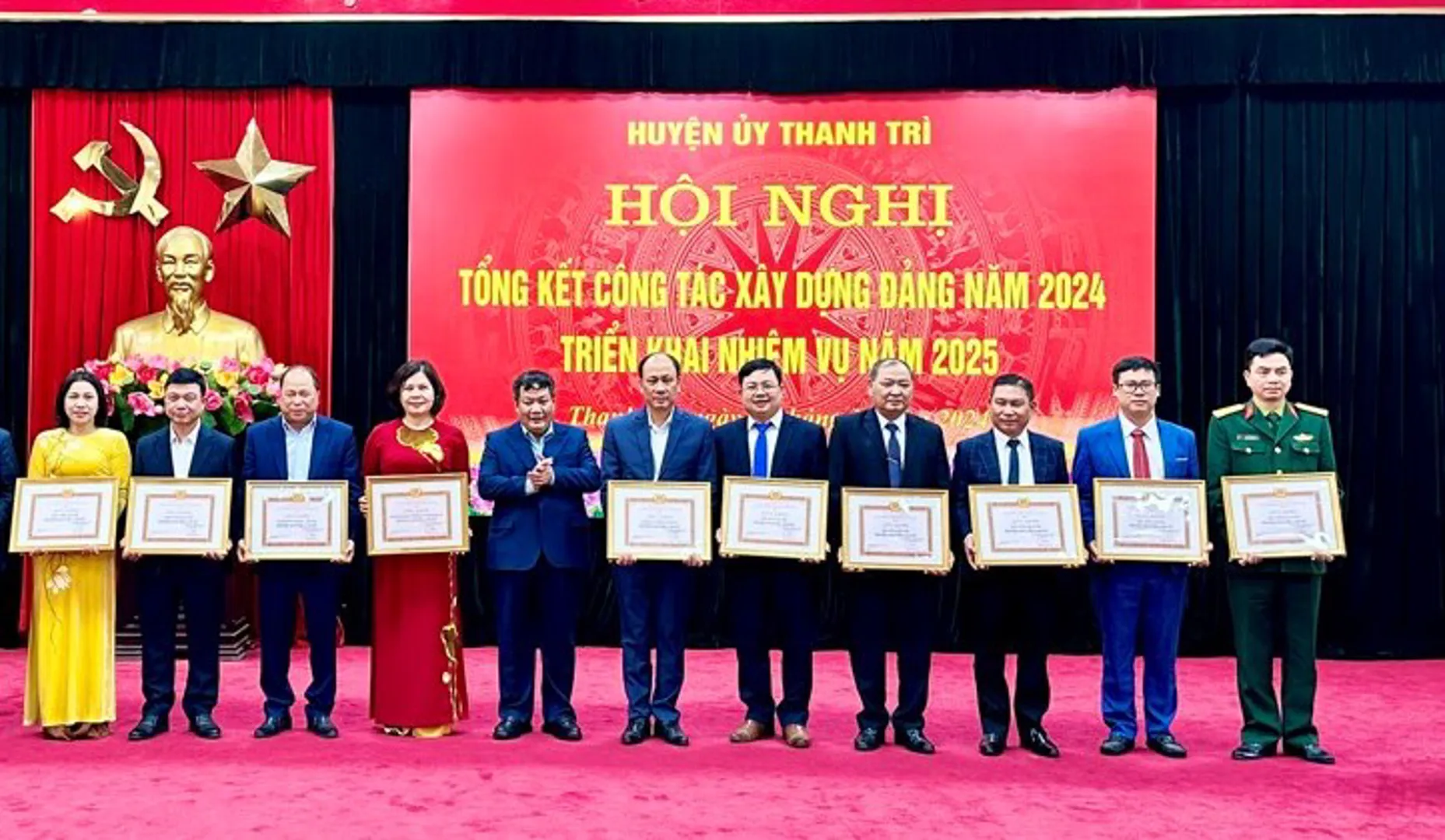 Huyện ủy Thanh Trì: đạt và vượt 18/18 chỉ tiêu nhiệm vụ chính trị năm 2024