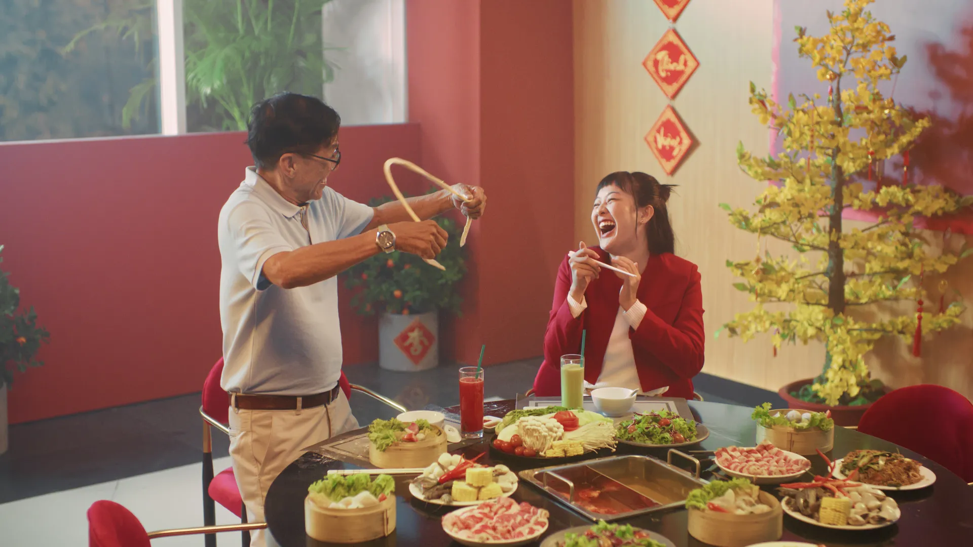 Home Credit kể chuyện ‘Tết nhà là vô giá’ qua giai điệu đầy cảm xúc