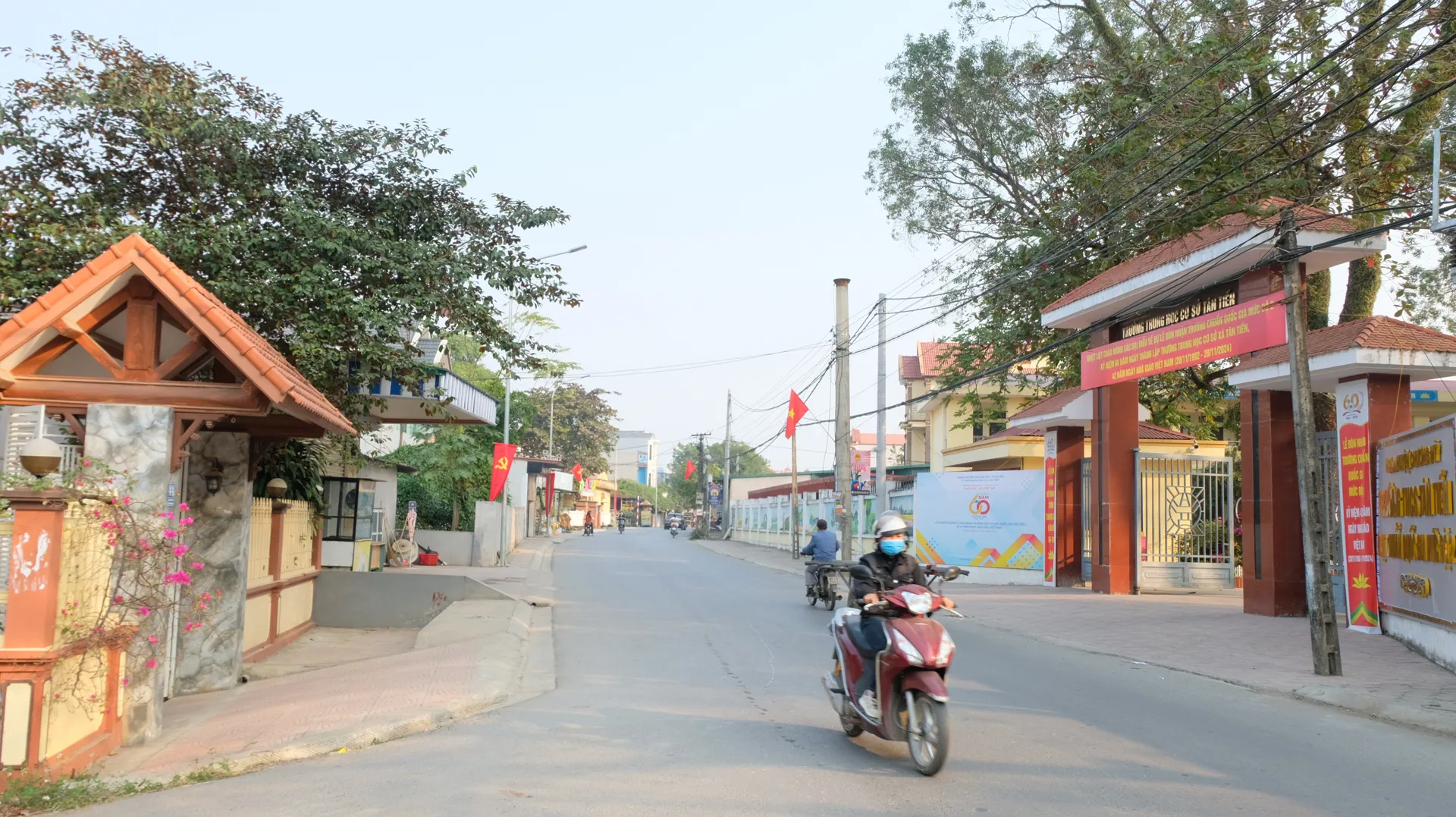 Huyện Chương Mỹ: hai xã Tân Tiến, Hữu Văn về đích nông thôn mới nâng cao