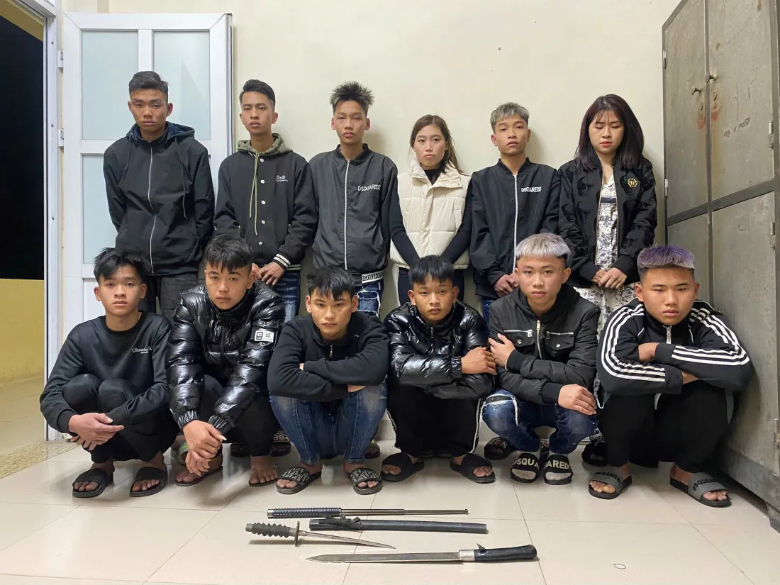 Bắt nhóm thanh, thiếu niên mang theo hung khí gây rối trật tự công cộng