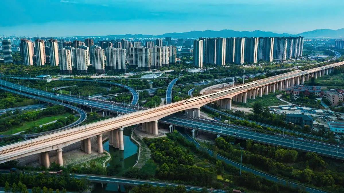 Trung Quốc, Hàn Quốc thúc đẩy đầu tư công