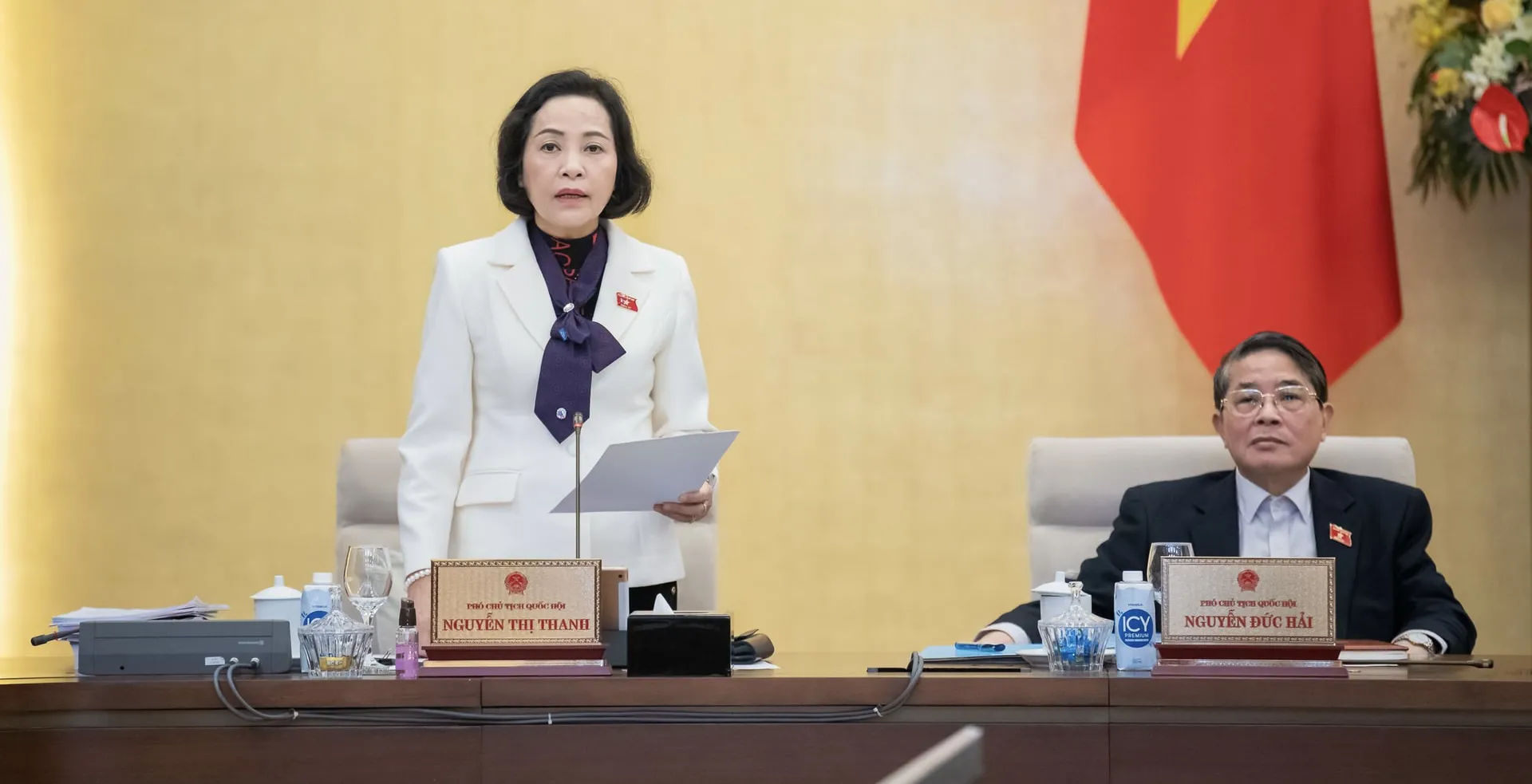 Bỏ quy định tăng 1 bậc lương, bổ sung hỗ trợ thuê nhà công vụ trong Luật Nhà giáo