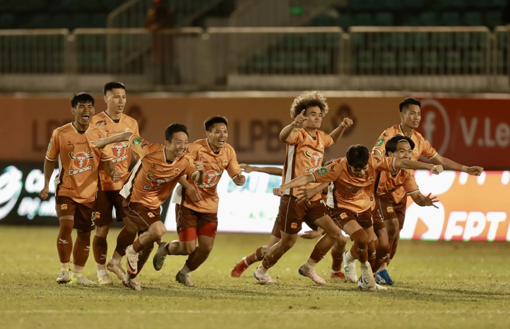 Vòng 12 V-League 2024-2025: HAGL gặp khó, Hà Nội FC tiếp đón SLNA