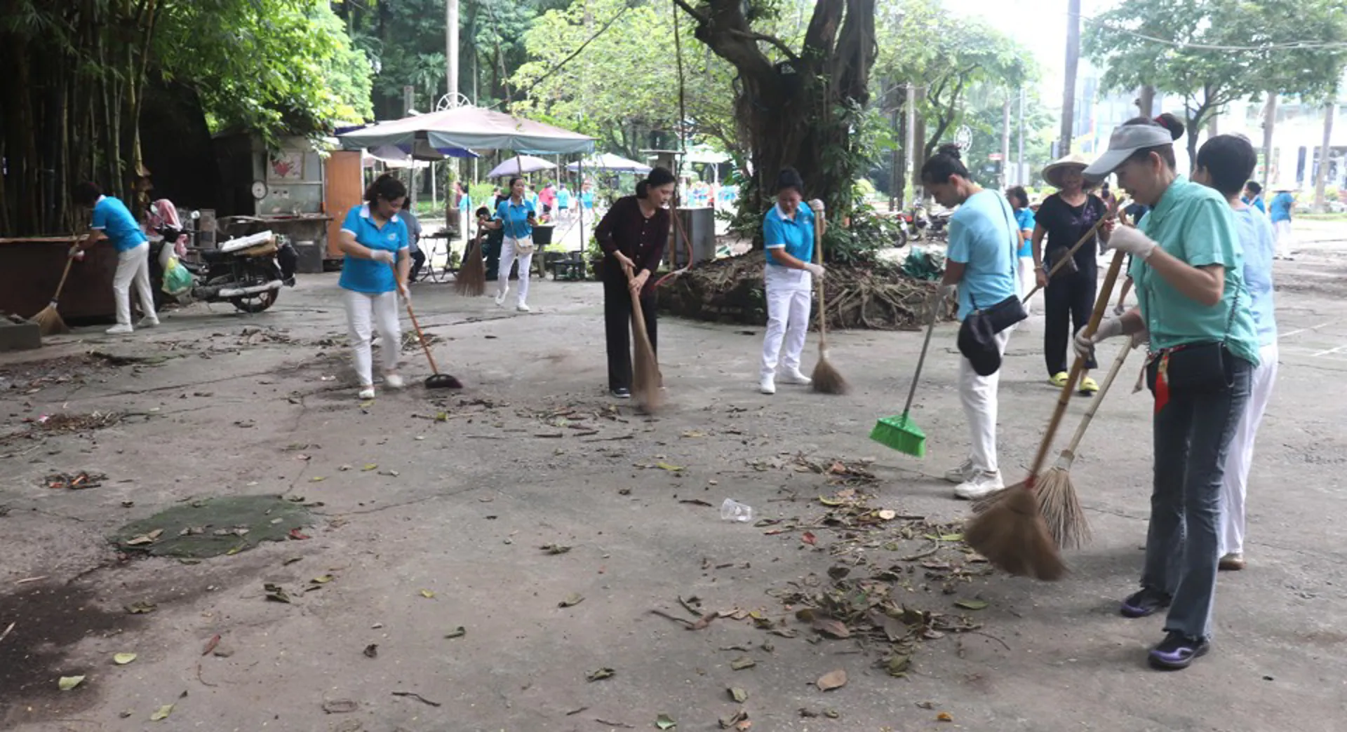 Quận Hai Bà Trưng: tạo chuyển biến căn bản trong công tác vệ sinh môi trường