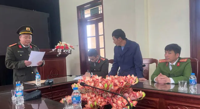 Thái Bình: khởi tố 2 người làm giả giấy tờ hưởng chế độ