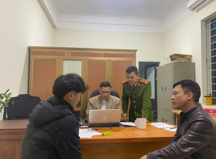Bắc Giang: thanh niên tiêu hết tiền lương rồi hoang báo bị cướp