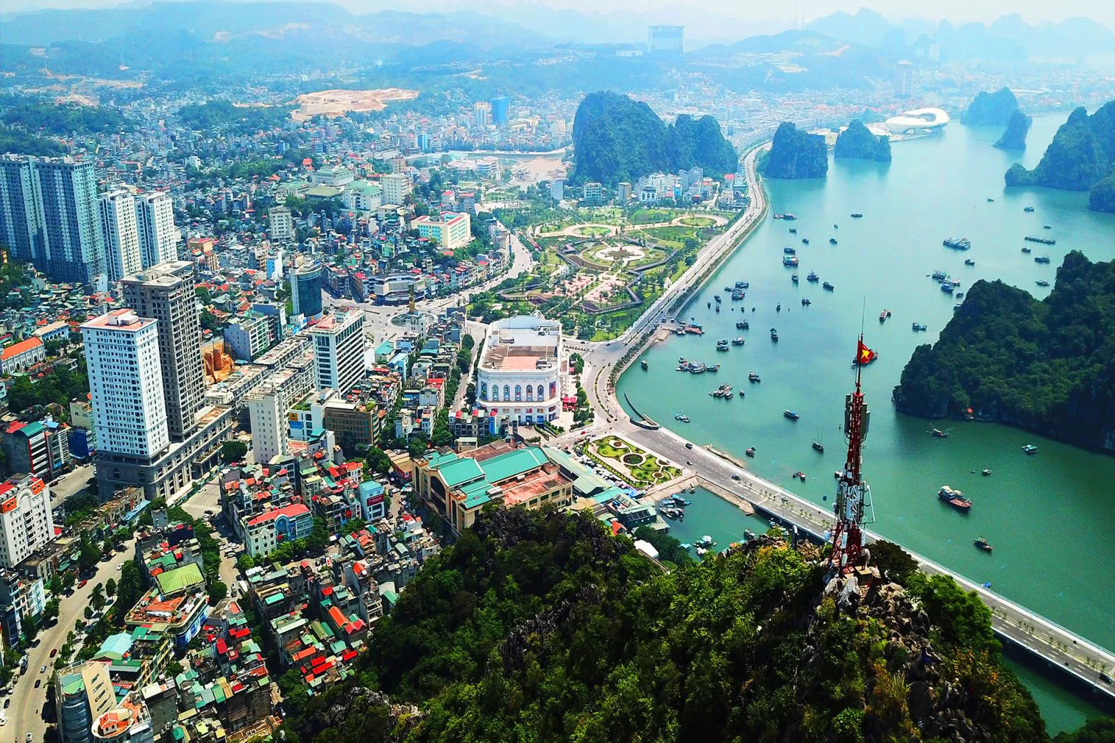 Quảng Ninh: nghiêm túc sắp xếp lại bộ máy hành chính theo lộ trình