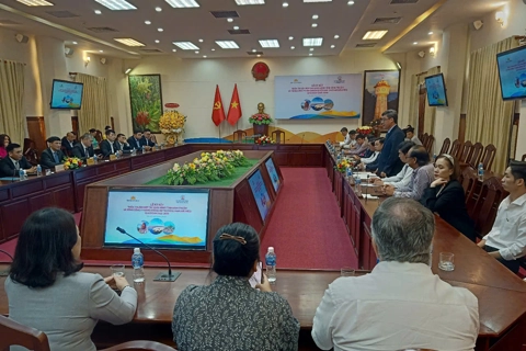 Bình Thuận hợp tác toàn diện với Vietnam Airline