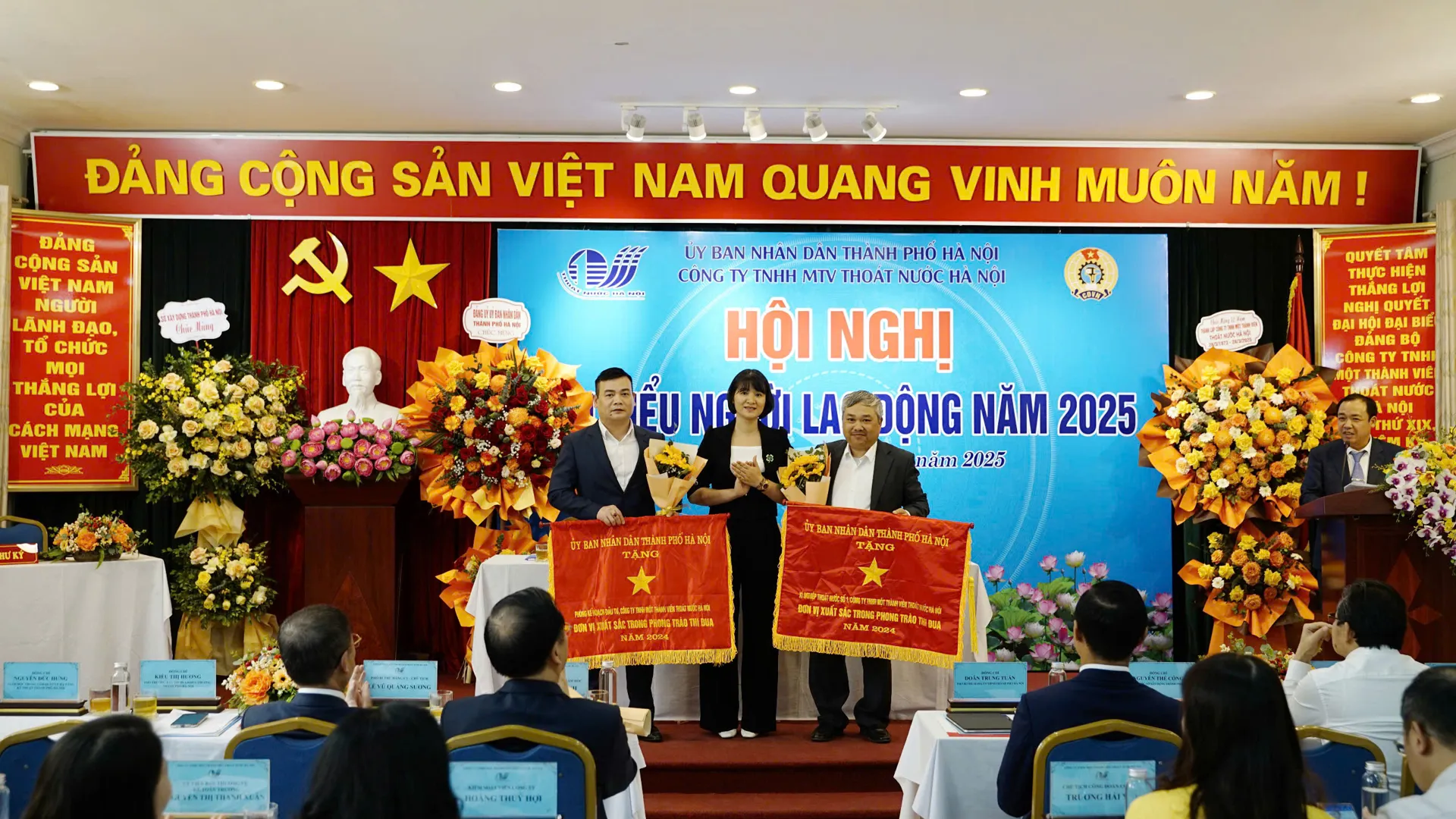 Công ty TNHH MTV Thoát nước Hà Nội vượt khó, hoàn thành tốt nhiệm vụ