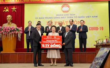 BRG Group, SeABank donates VND5 billion to nation’s “fight Covid” campaign