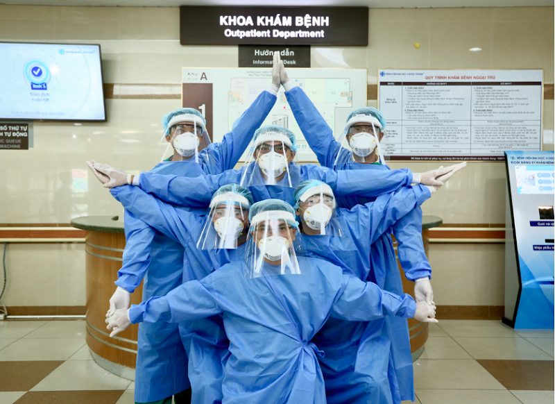 Vietnam strives to stamp down Covid-19 in highly infectious Danang hospital