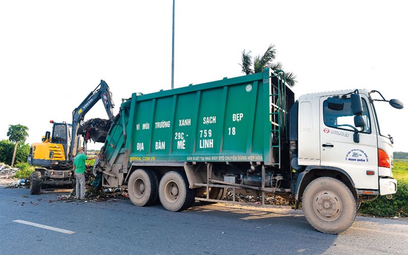 Hanoi urged to complete construction of waste-to-energy plant soon