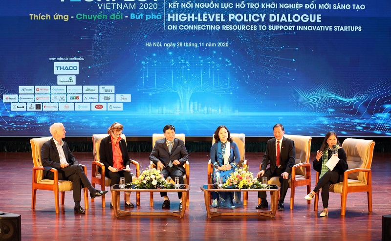 Vietnam needs to create ample resources for innovative startups: Official