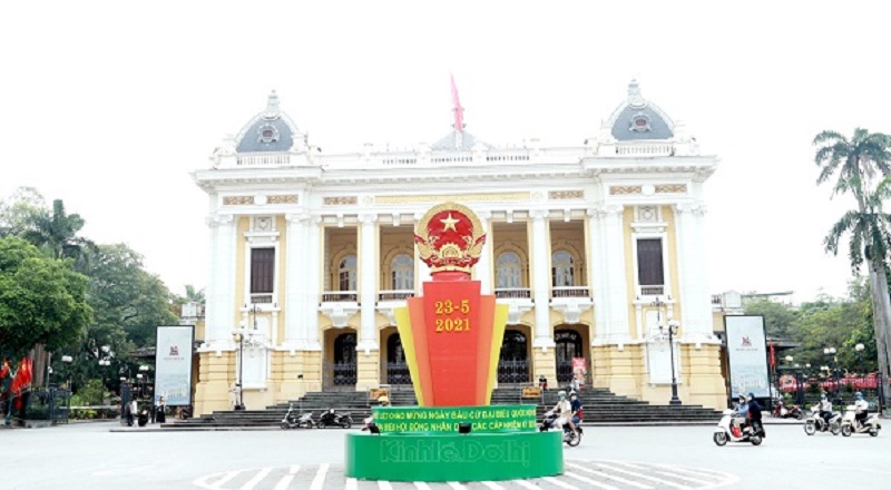 Streets of Hanoi brightened up to welcome the national election