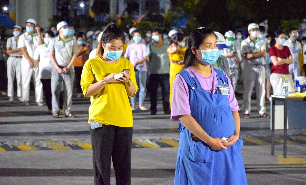 Ho Chi Minh City maintains production while imposing partial lockdown 