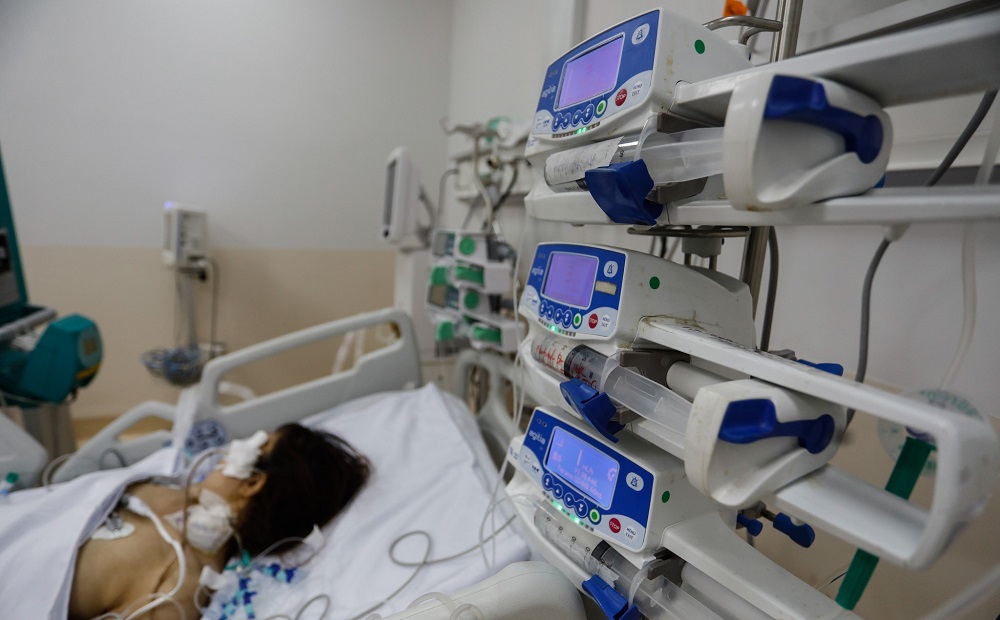 Vietnam sets up 12 intensive care units amid rising coronavirus infections 