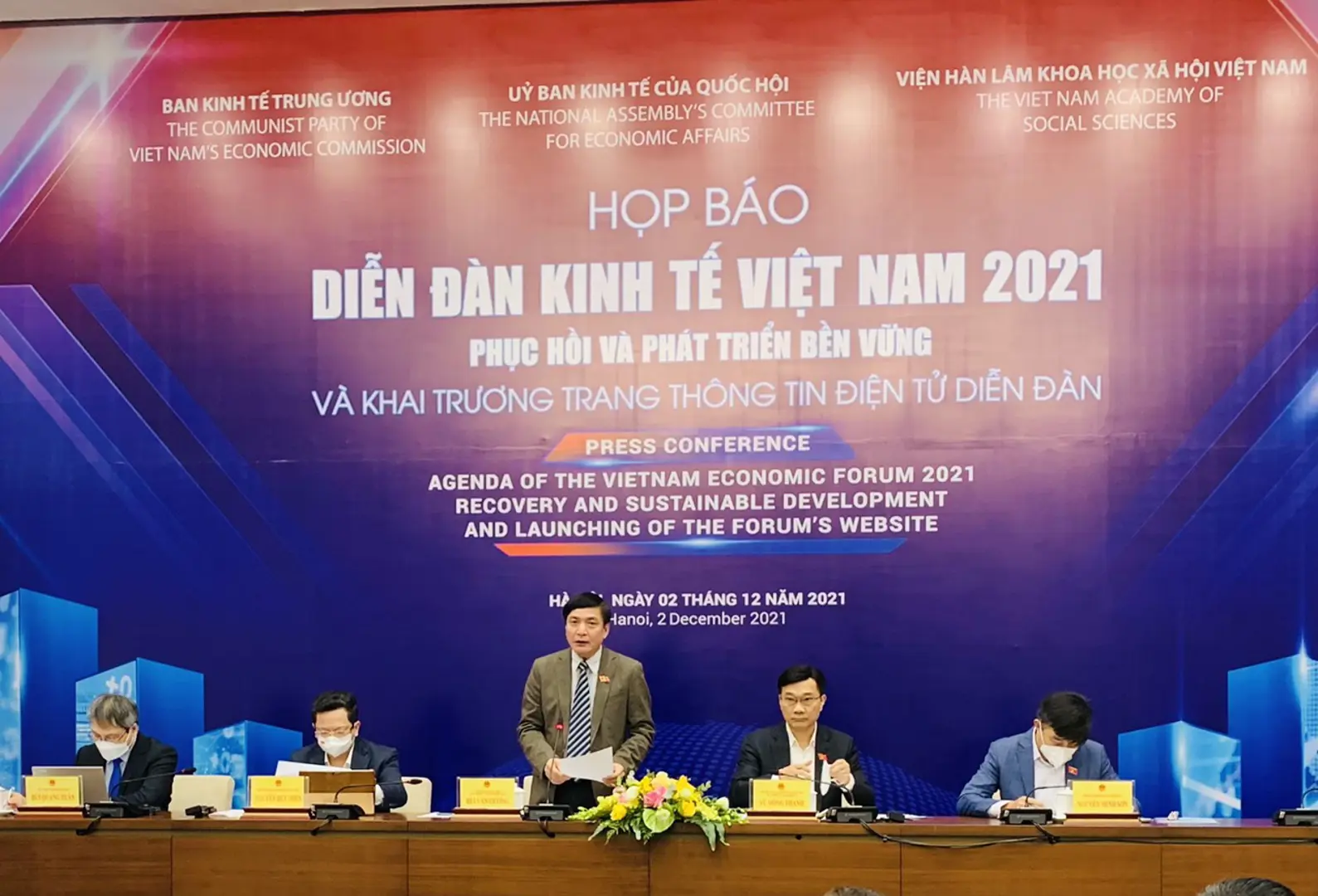 Diễn đàn Kinh tế Việt Nam 2021: Cơ hội phục hồi và phát triển kinh tế xã hội