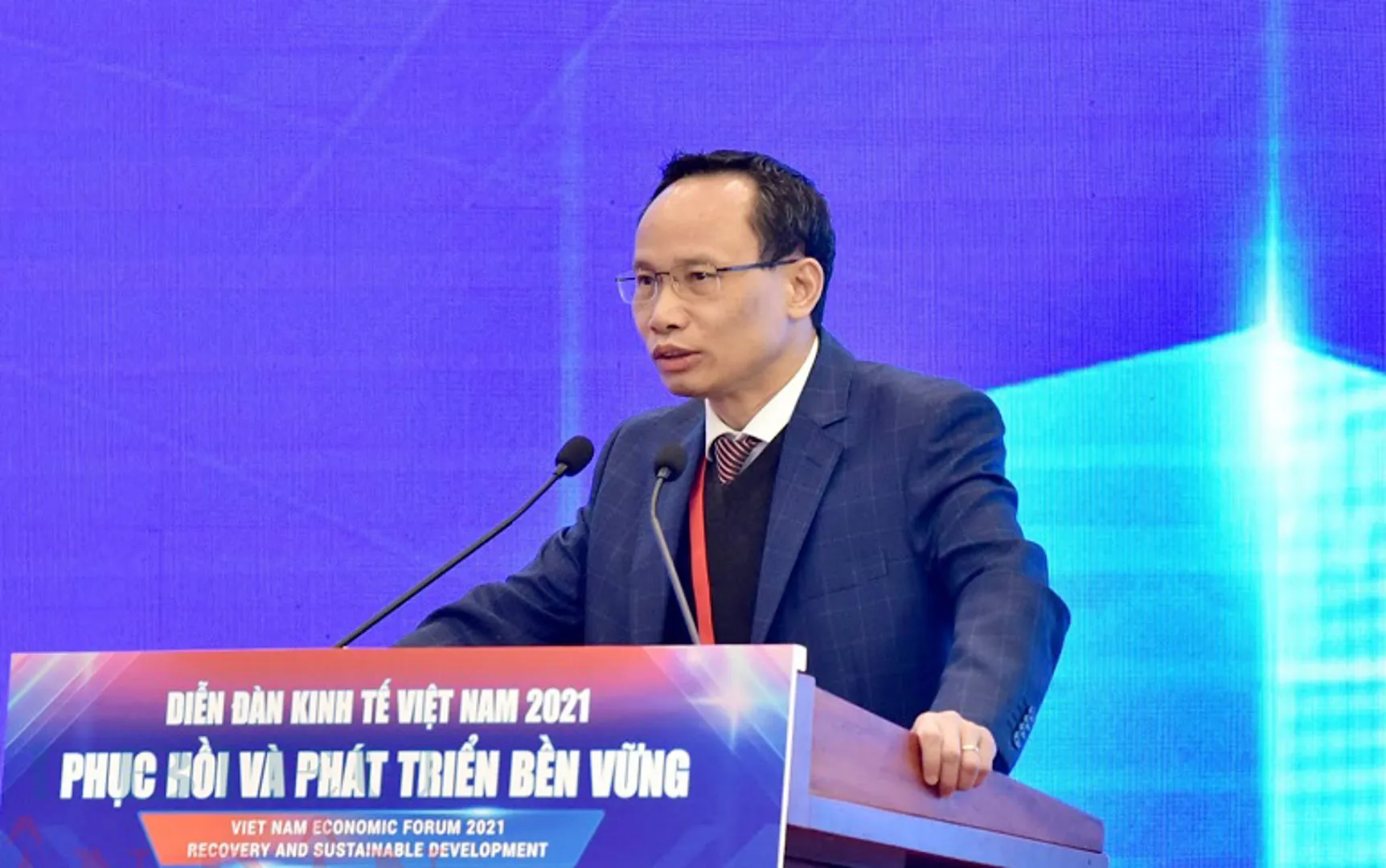 Diễn đàn Kinh tế Việt Nam 2021: Đề xuất gói hỗ trợ phục hồi kinh tế 445.000 tỷ đồng