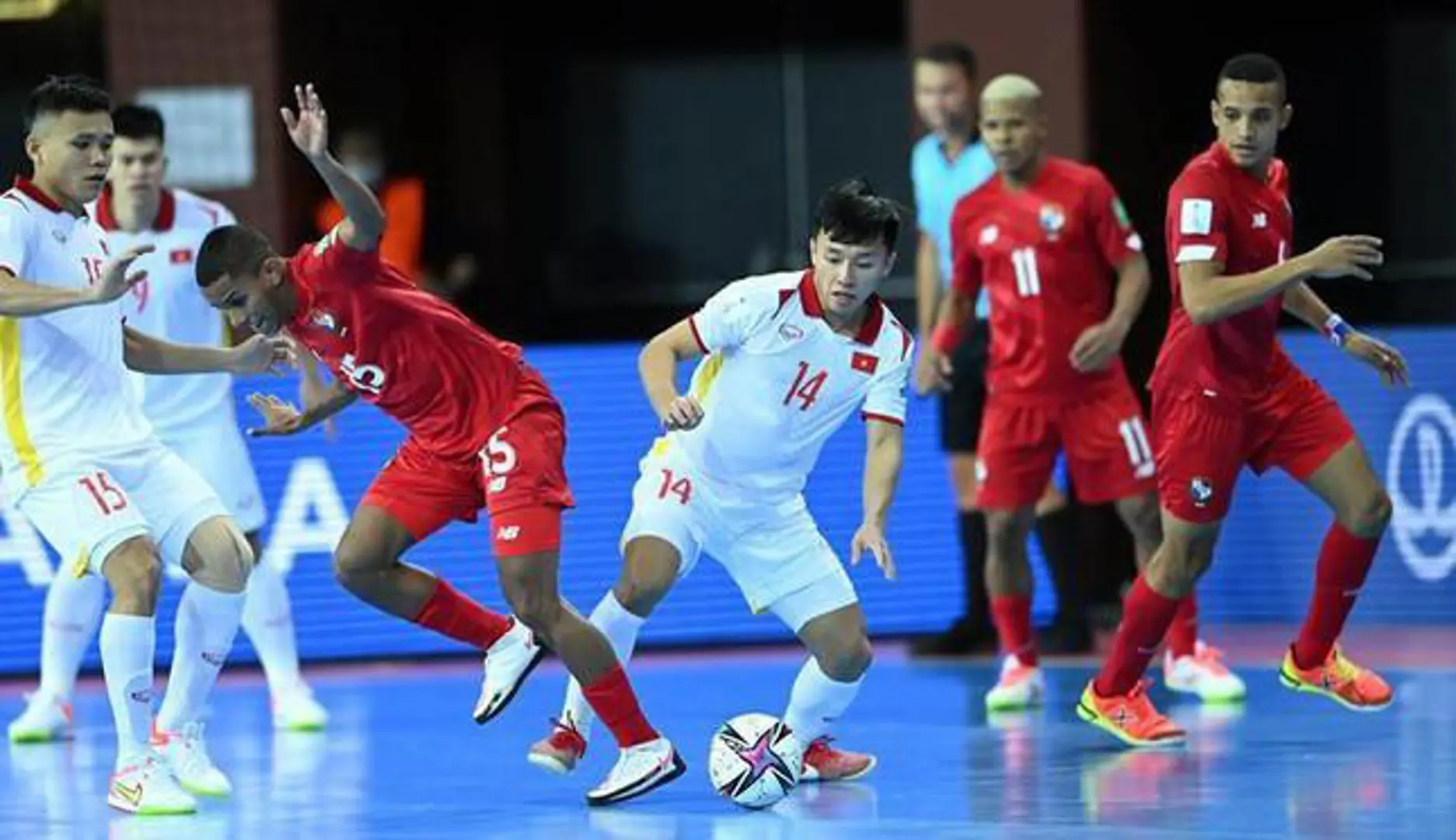 Bàn thắng đẹp nhất VCK futsal World Cup 2021 gọi tên tuyển thủ 18 tuổi của Việt Nam