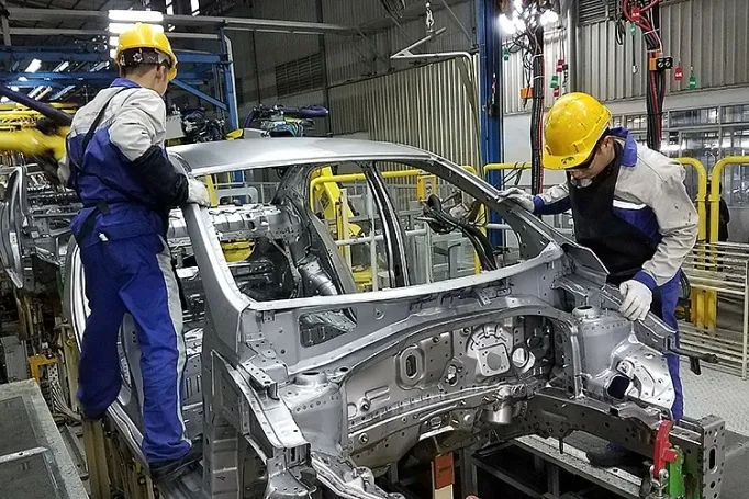 Đề xuất giảm một nửa phí trước bạ cho ô tô sản xuất trong nước để kích cầu tiêu dùng