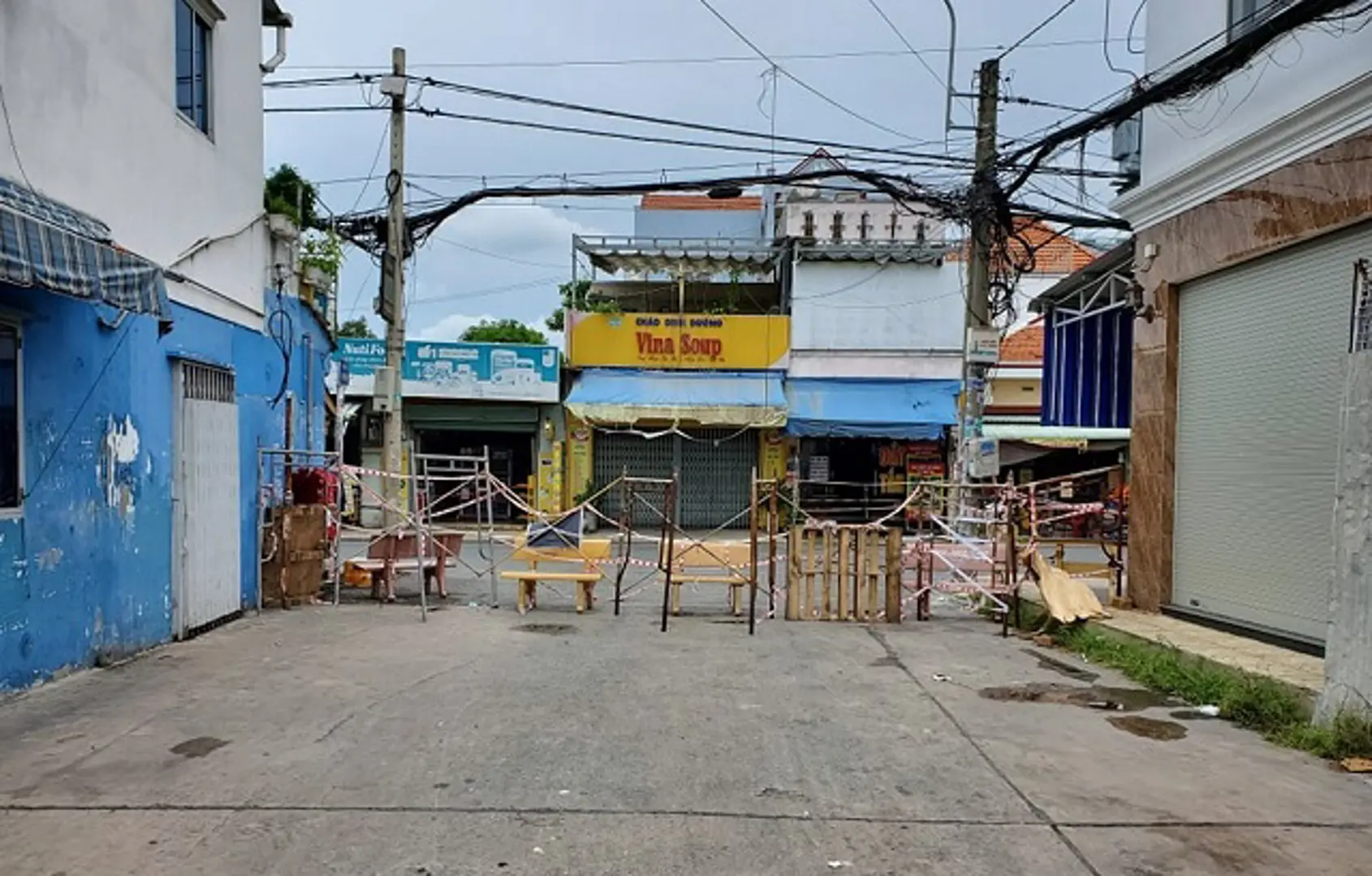 TP Hồ Chí Minh: Giãn cách xã hội thêm một tháng để sớm trở lại trạng thái bình thường mới