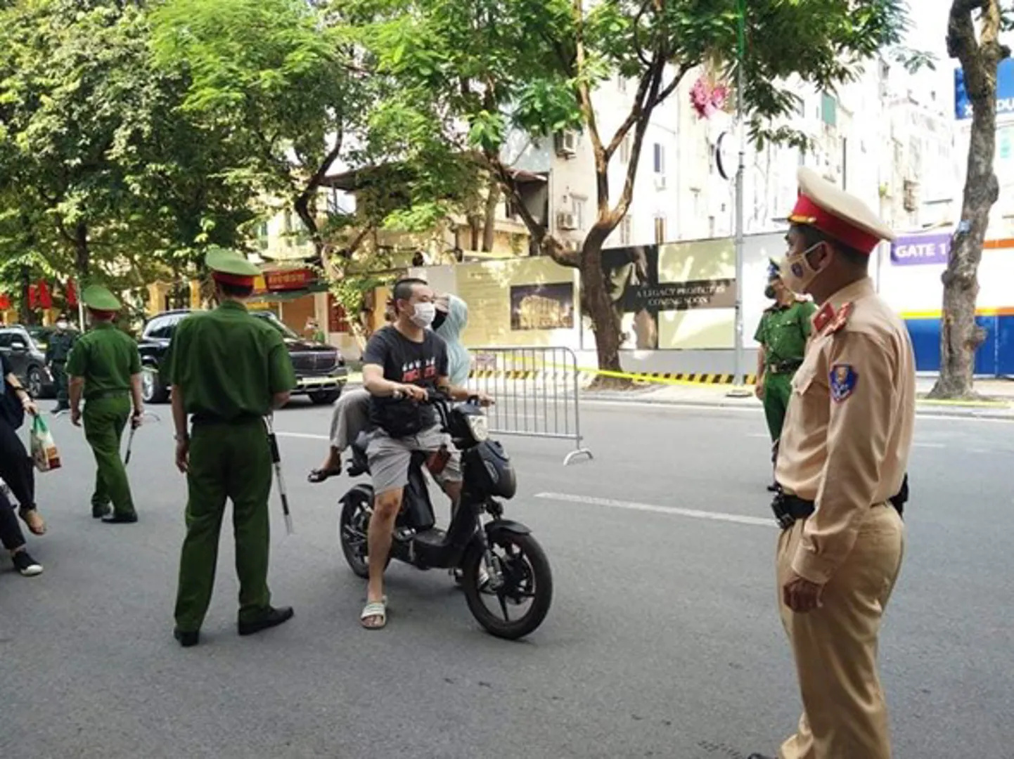 Hà Nội: Triển khai các tổ công tác trên cùng 1 tuyến đường vào cùng 1 khung giờ