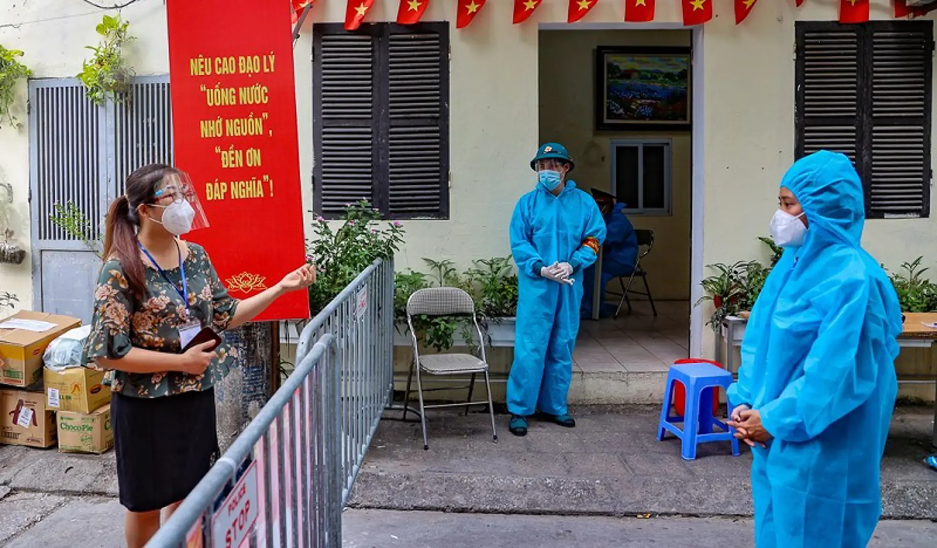 Phường Chương Dương (Hoàn Kiếm): Chăm lo đời sống, hỗ trợ kịp thời đến các gia đình ảnh hưởng do dịch Covid-19